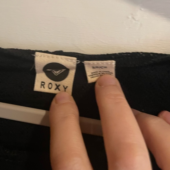 Roxy Bathing suit Coverup Black Lace-like Size Small Drawstrings NEW $49 - Picture 4 of 7